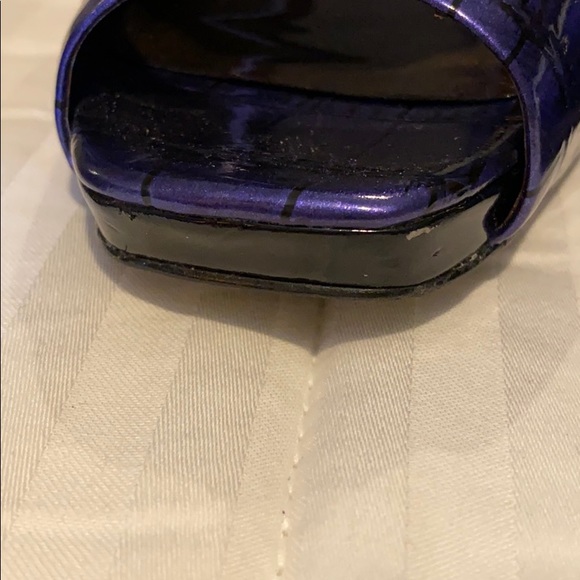 Shoes - Picture 10 of 10